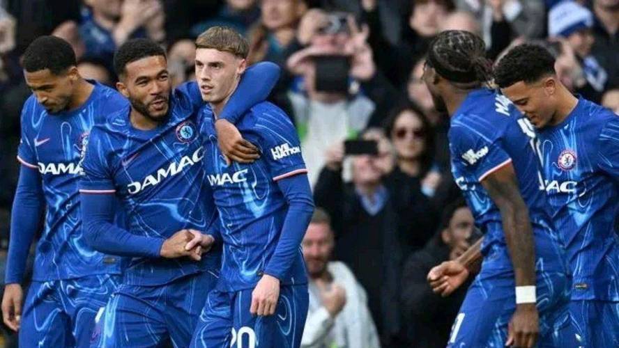 包含今晨英超焦点战，切尔西远射贴柱，信心回归，更衣室氛围转暖的词条