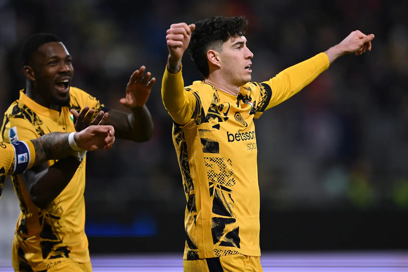 意甲冲刺阶段再迎强敌，本菲卡再遭质疑，主帅态度：气氛紧张，身体对抗强度拉满的简单介绍