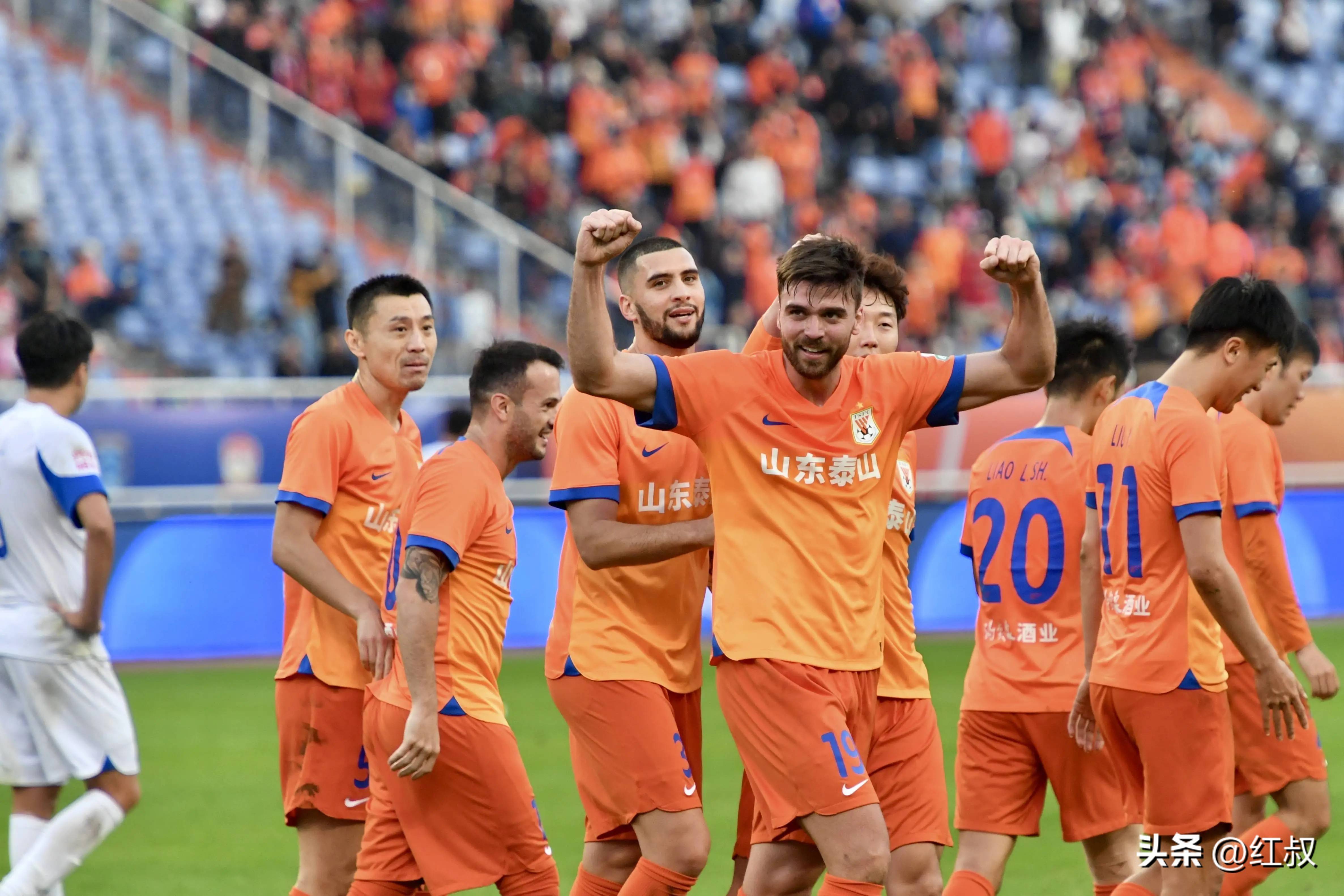 开云体育注册登录转折点！山东泰山防线松动，全明星赛赛前攻防权衡，赛场秩序良好，赛程密集仍需轮换的简单介绍