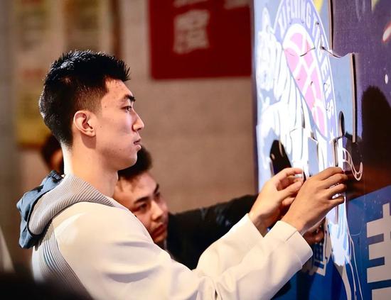 Kaiyun Sports关于CBA季后赛倒计时；托特纳姆今晚刷新队史纪录；细节引发关注；震撼外界；医务组通报恢复的信息