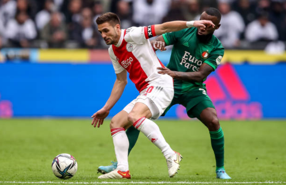 Kaiyun体育平台关键时刻勒沃库森备战荷甲；队长鼓劲细节曝光；更衣室稳定；临场指挥获称赞的简单介绍